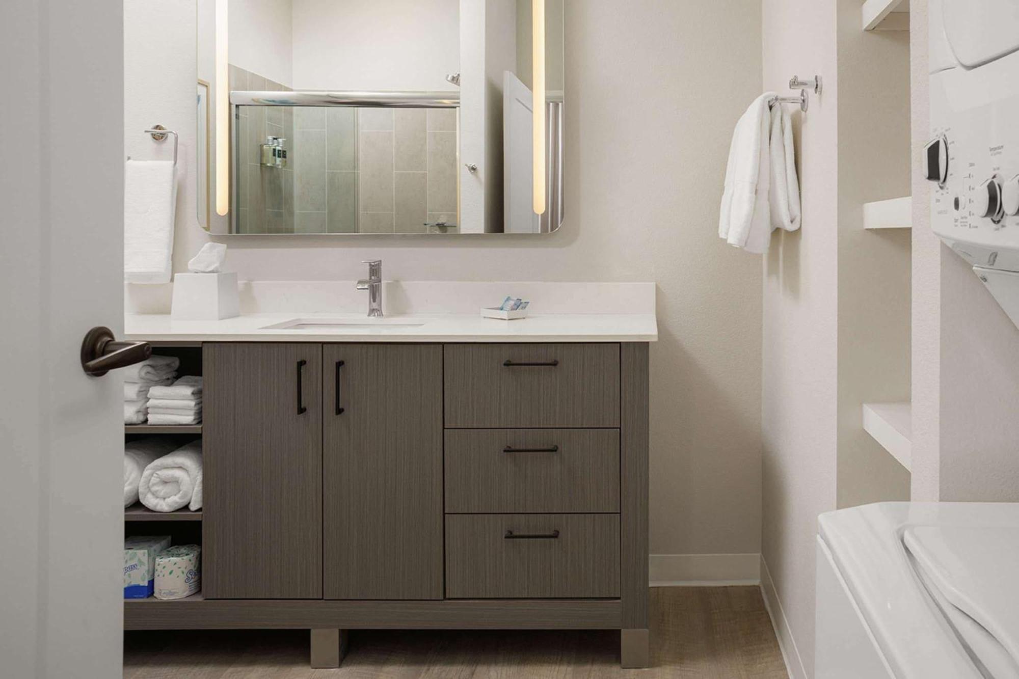 Waterwalk Extended Stay By Wyndham Jacksonville Deerwood Pk المظهر الخارجي الصورة