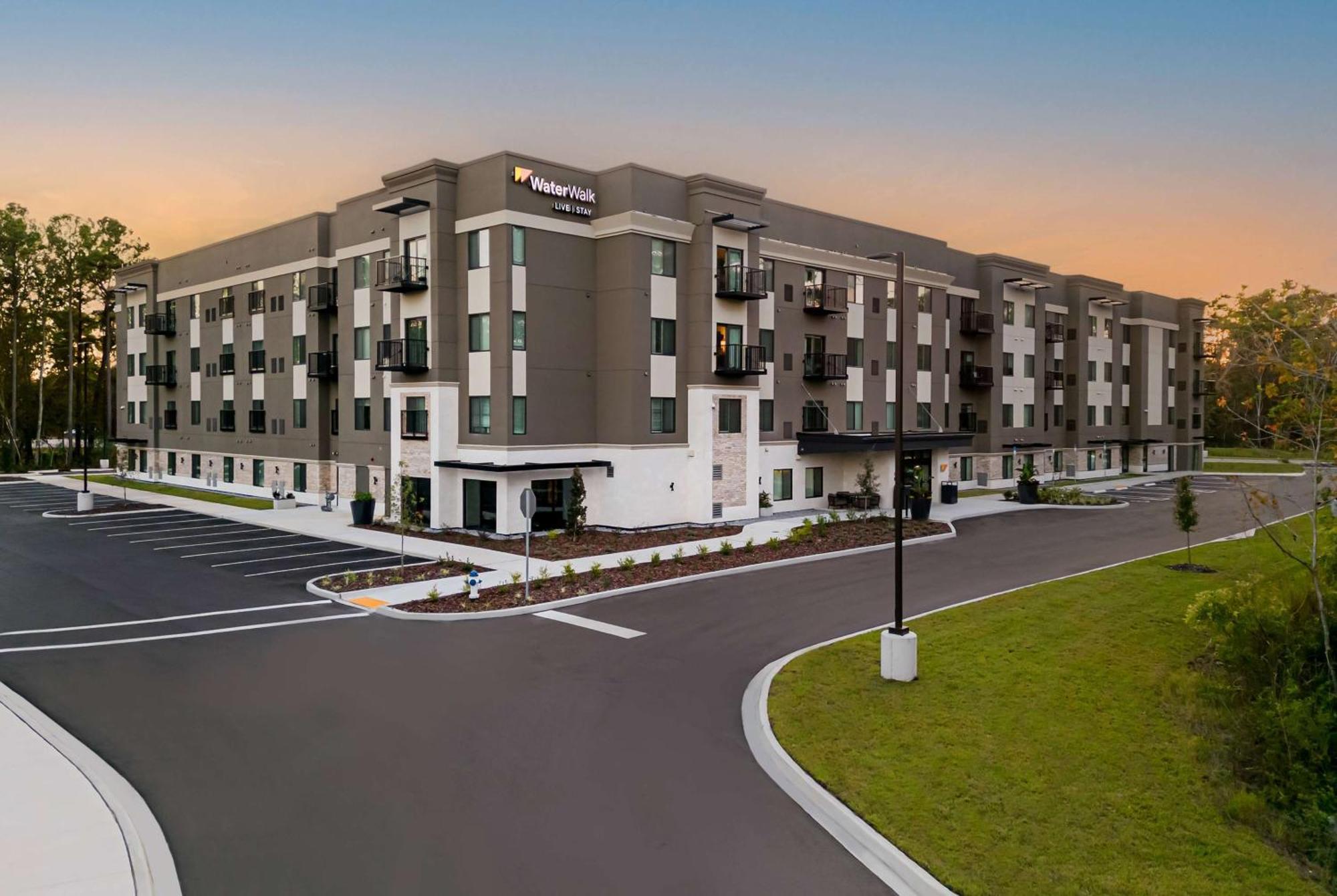 Waterwalk Extended Stay By Wyndham Jacksonville Deerwood Pk المظهر الخارجي الصورة